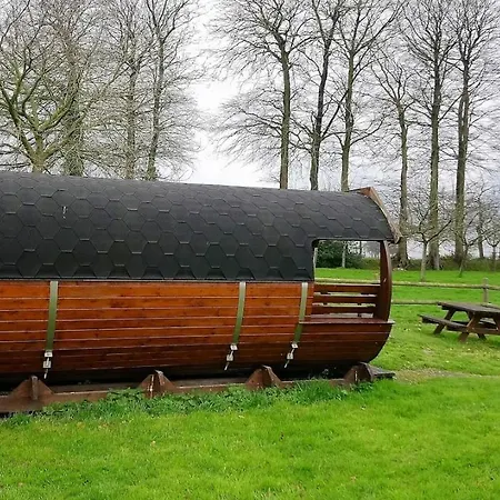 Le Tonneau De Louise Luxury tent