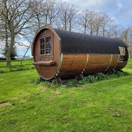 Le Tonneau De Louise Luxury tent