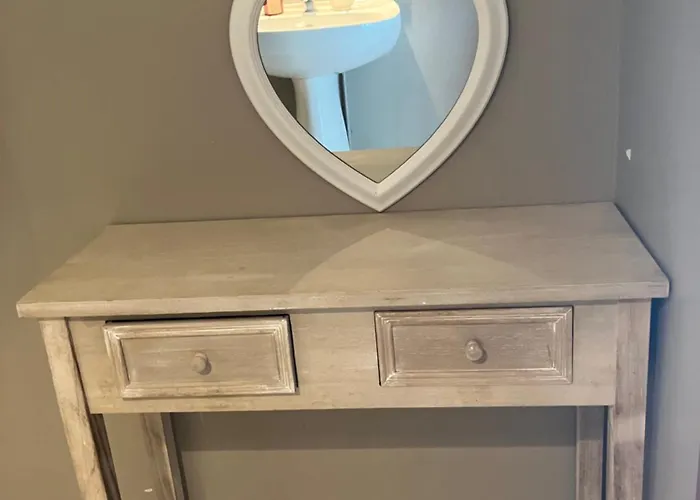 Le Tonneau De Louise Οργανωμένο κάμπινγκ *